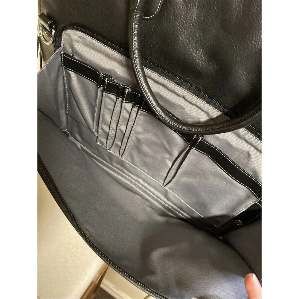 Levenger Black Leather Laptop Bag Messenger Unisex Brief Case